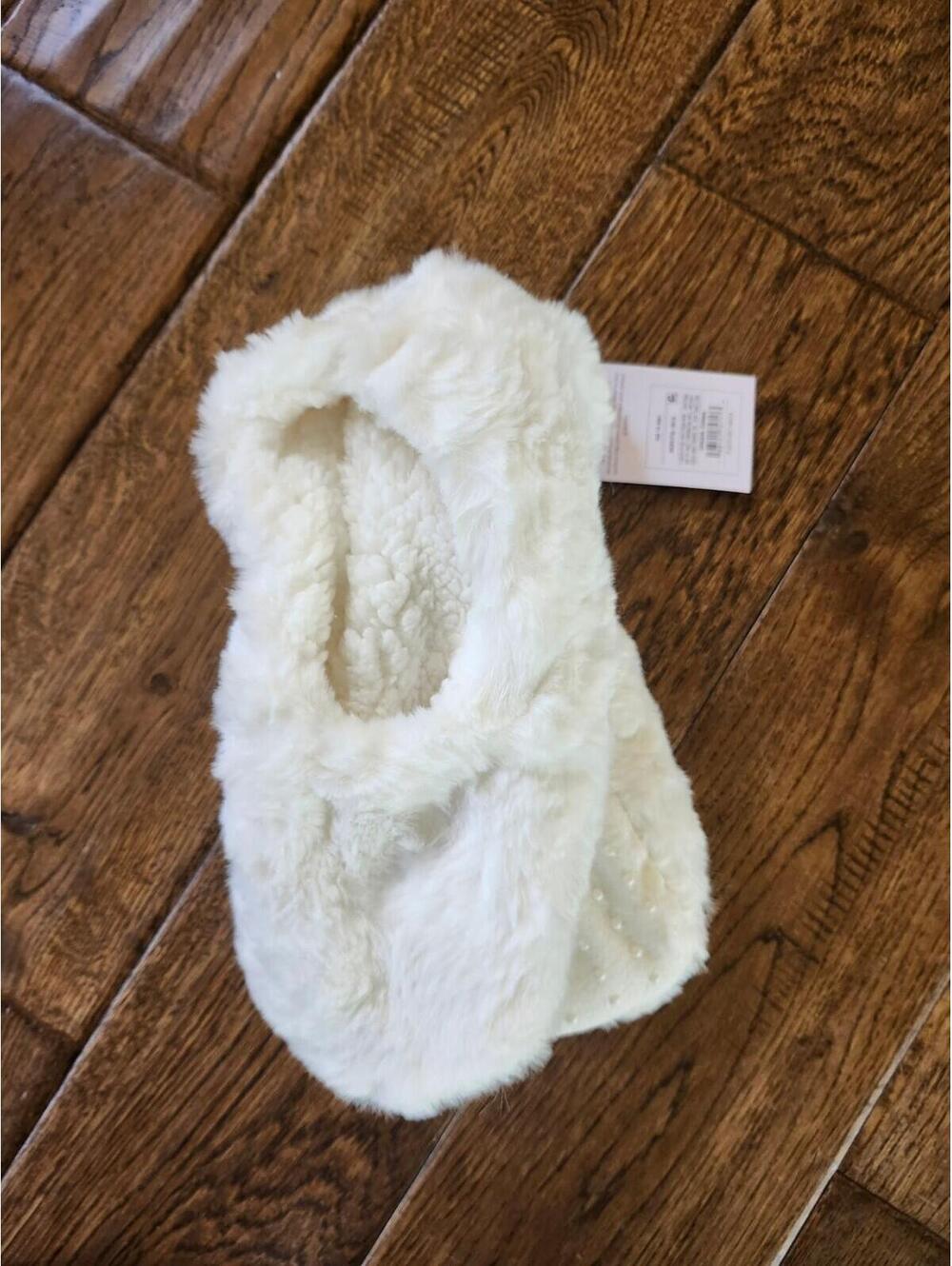 Auden Women's Ivory Faux Fur Slipper Socks Non-Slip Cushioned M/L 8-10 1 Pair
